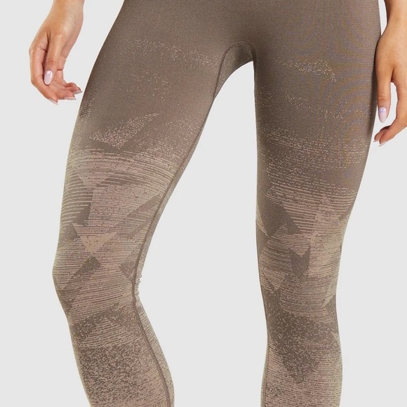 Gymshark Adapt Ombré Seamless Leggings - Picture 3 of 12